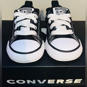 Chuck Taylor All Classic Toddler Low Top